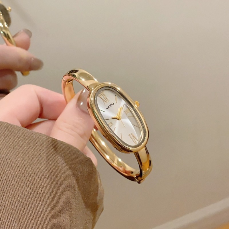 Luxury Watch For Girls - High-end Women's Roman Scale Quartz Watch