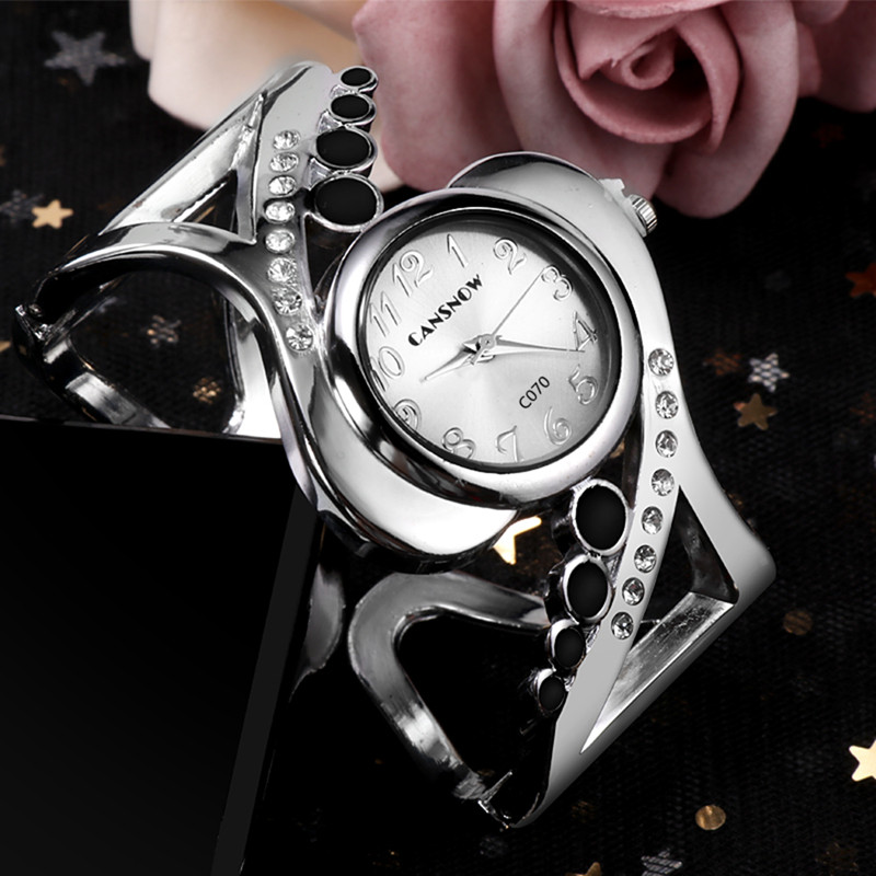 Women Bangle Wristwatch Crysta - Luxury Watch For Sale recension och pris