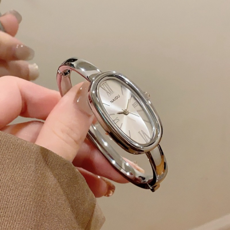 High-end Women's Roman Scale Q - Luxury Watch For Girls recension och pris